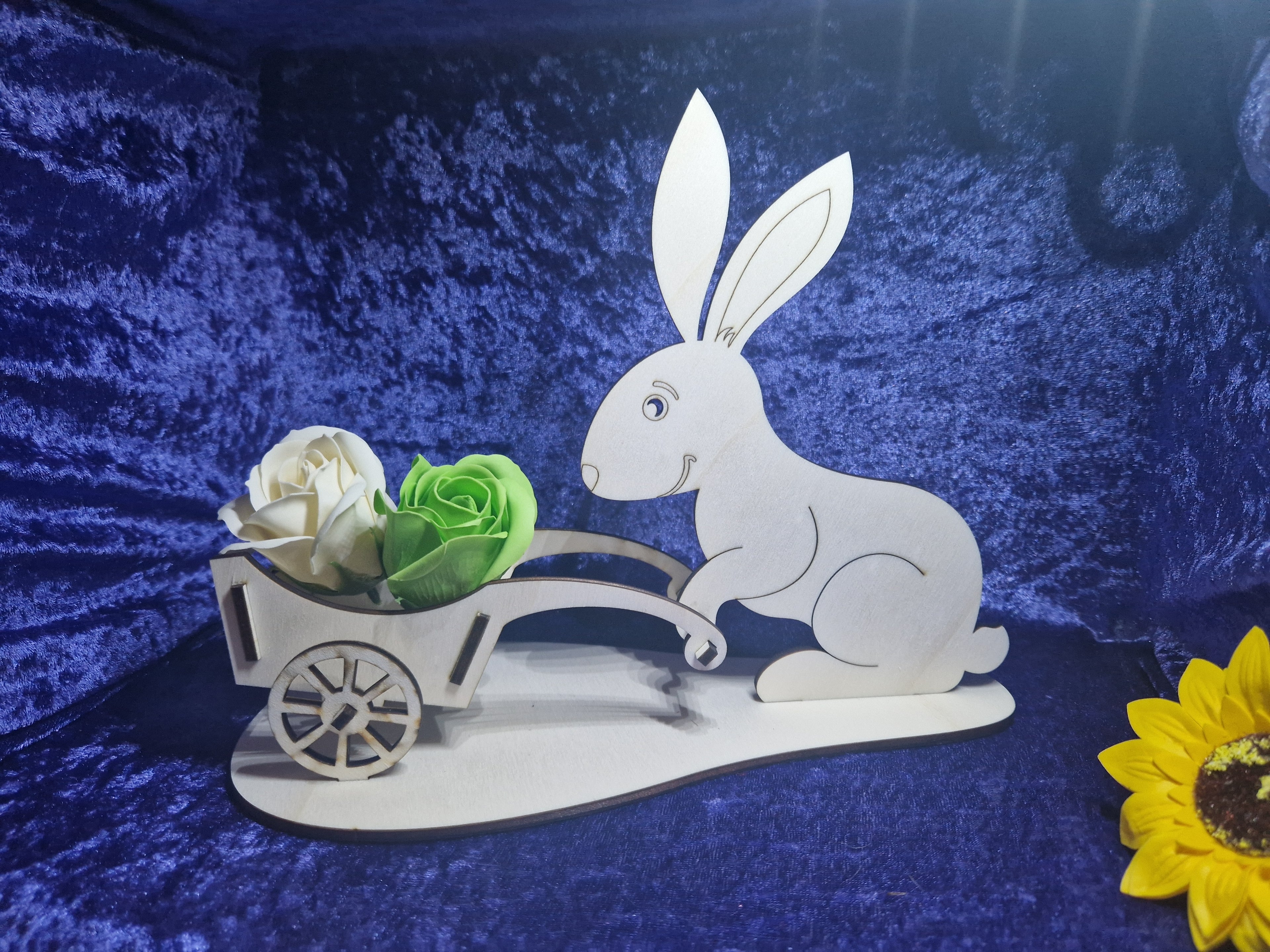 Hase mit Karre Osterkorb Deko Tisch uvm.