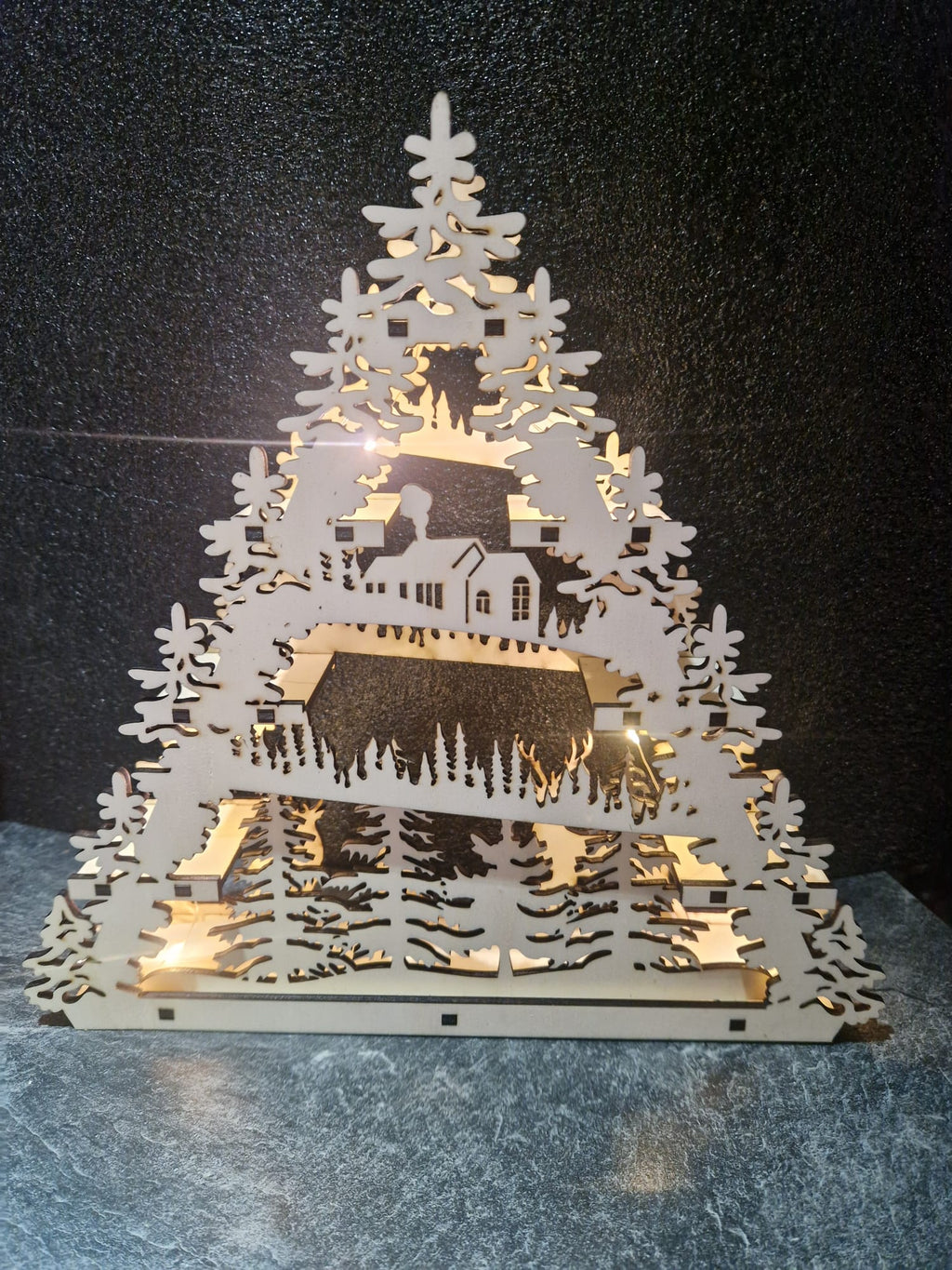 Pyramide Weihnachten LED