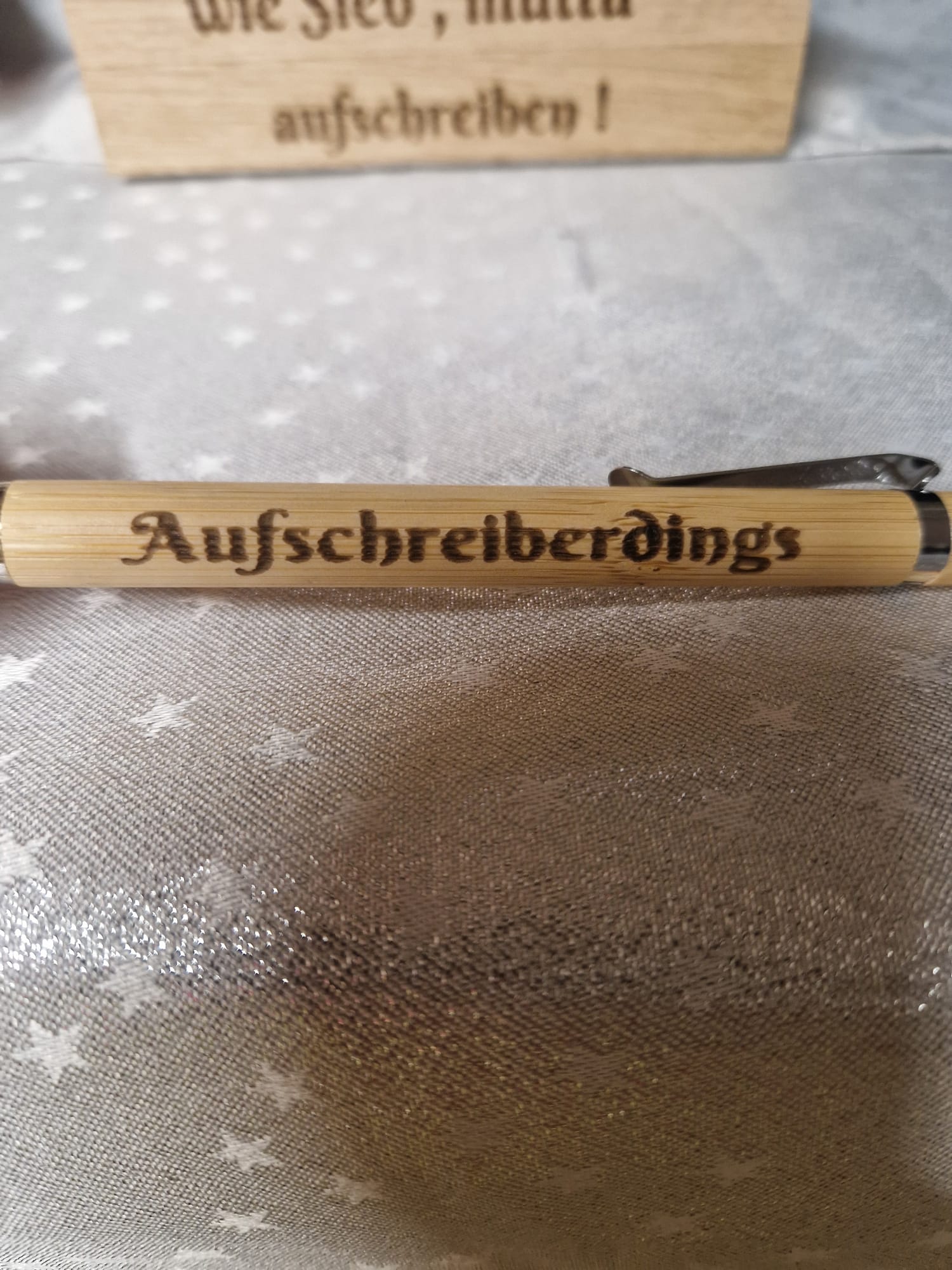 Schreibtisch Aufsteller "Hattu Kopp..."