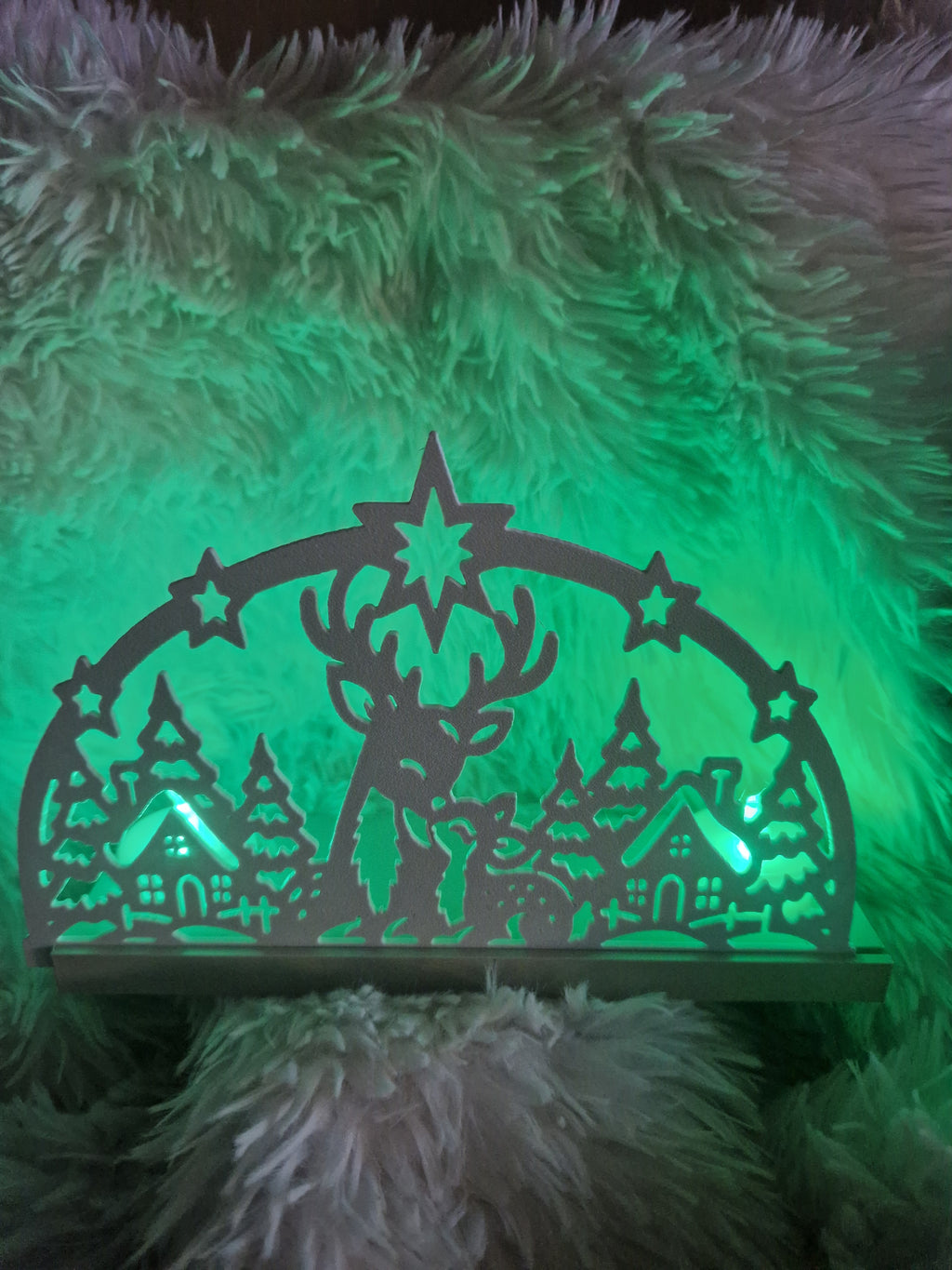 Winterlandschaft mit LED Farbwechsel-Beleuchtung