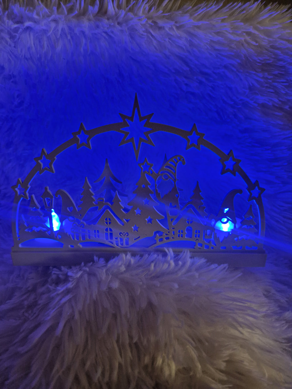 Winterlandschaft mit LED Farbwechsel-Beleuchtung