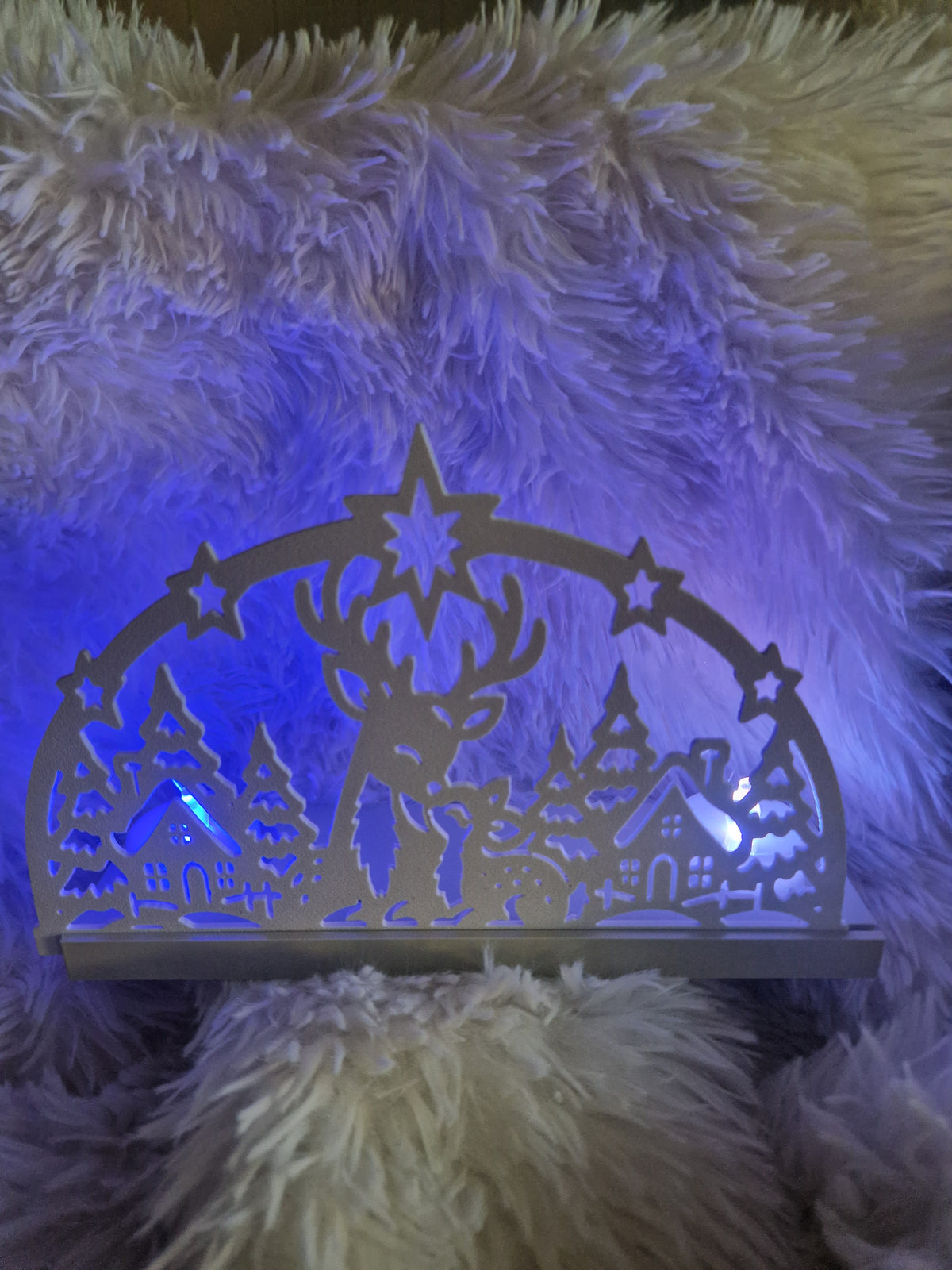Winterlandschaft mit LED Farbwechsel-Beleuchtung